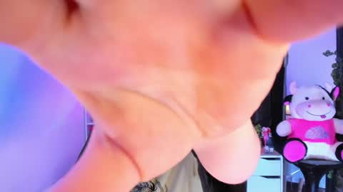 Snapshot of hairyybunny1811 chatting on 13, 6, 2026 HELEN Open Pvt Instagram helen bunnny online show from 13, 6, 2026