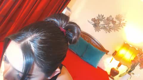 YOUR SIDECHIC HAILEY online show from 12, 4, 2026