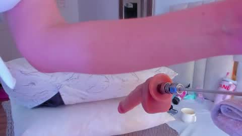 Snapshot of halie728 chatting on 4, 7, 2026 Halie online show from 4, 7, 2026