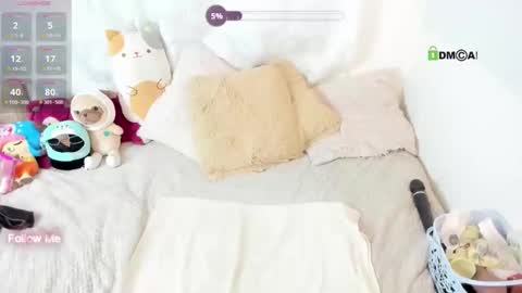 HALLE online show from 7, 4, 2026