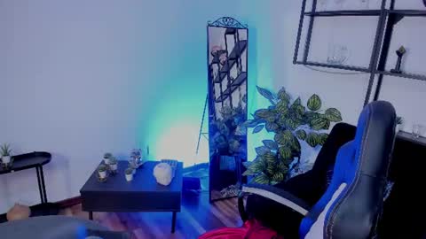 halley_ravenn online show from 11, 6, 2026
