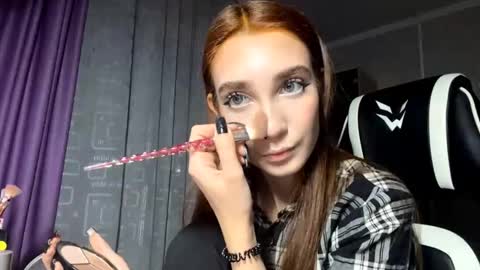 Holly online show from 14, 11, 2025