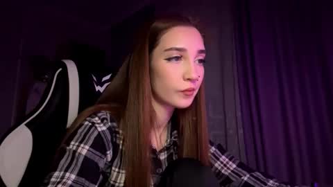 Holly online show from 3, 12, 2025