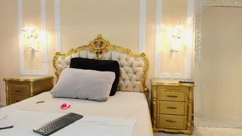 Hallie Stone online show from 30, 3, 2026