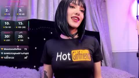 Halls Red online show from 15, 7, 2026