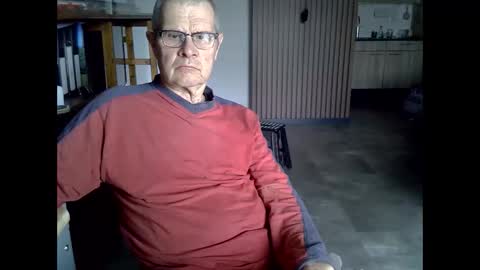 Prefer men 80 online show from 11, 4, 2026