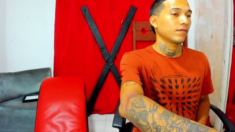 Hana and Zeta online show from 3, 2, 2025