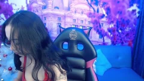 Snapshot of hanaku_8 chatting on 12, 12, 2024 Hanaku online show from 12, 12, 2024