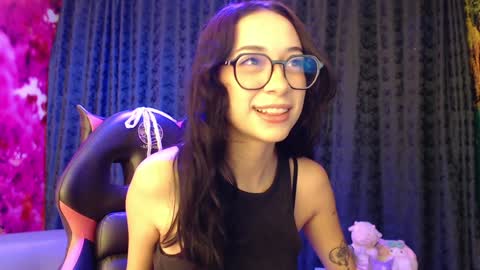 Snapshot of hanaku_8 chatting on 10, 1, 2025 Hanaku online show from 10, 1, 2025