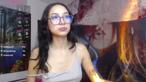 Snapshot of hanaku_8 chatting on 2, 2, 2025 Hanaku online show from 2, 2, 2025