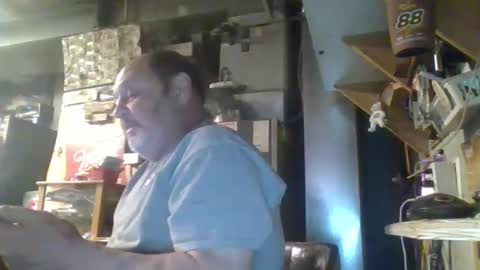 naked man online show from 14, 4, 2026