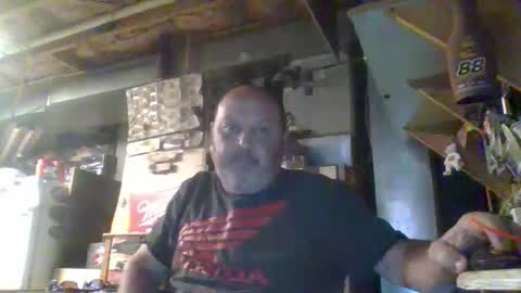 naked man online show from 22, 4, 2026