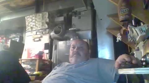 naked man online show from 23, 4, 2026