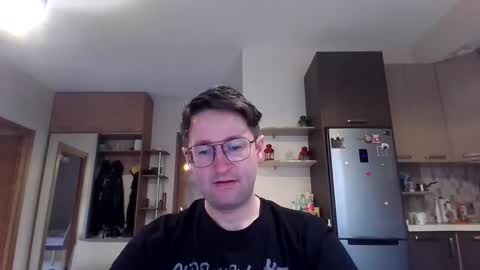 Snapshot of handsome_sasha chatting on 28, 9, 2025 Sasha online show from 28, 9, 2025