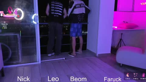 leonardfarrucknick and otis online show from 11, 9, 2025