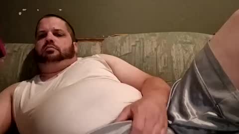 Handsomedaddy198923 online show from 27, 6, 2026