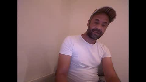 Snapshot of handsomepenis20cm chatting on 9, 9, 2025 handsomepenis20cm online show from 9, 9, 2025