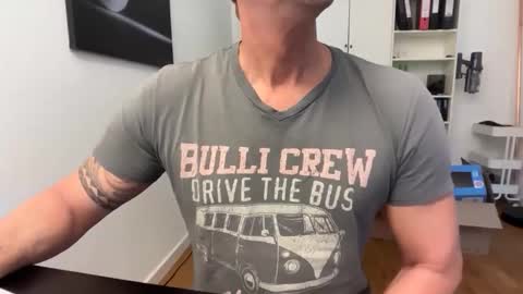 hanky online show from 9, 10, 2025