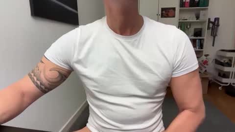 hanky online show from 6, 11, 2025