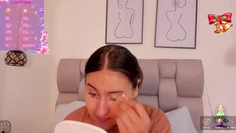 hanna__evans_ online show from 30, 11, 2025