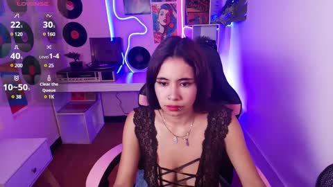 Snapshot of hanna_jhoonson chatting on 8, 3, 2025 Isabella online show from 8, 3, 2025
