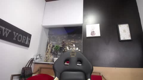 hanna_lamber online show from 10, 1, 2025