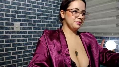 hanna_moons online show from 15, 4, 2026
