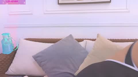 HANNA SOFIA online show from 17, 4, 2026