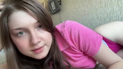 hanna_webber online show from 4, 6, 2026