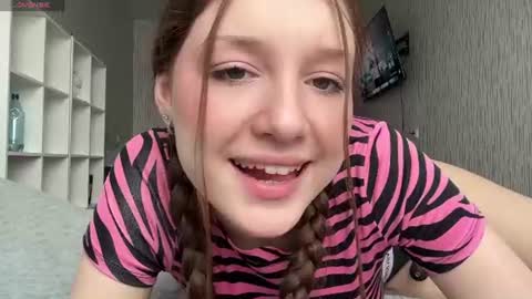 hanna_webber online show from 12, 6, 2026