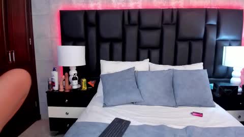 HannaDawsons online show from 9, 3, 2025