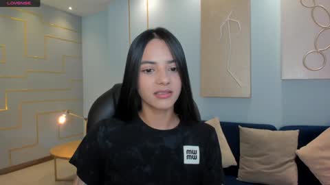 HANNAH J online show from 4, 2, 2025