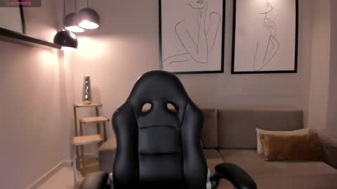 HANNAH J online show from 3, 3, 2025