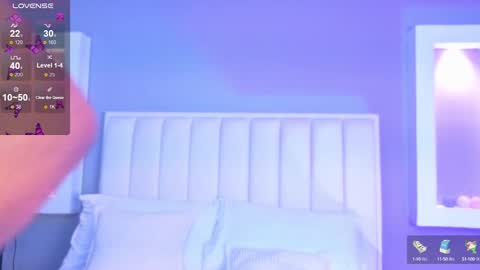 HannaPaola online show from 4, 10, 2025