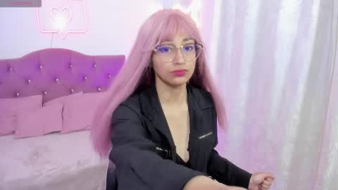 Snapshot of hanni_tay chatting on 1, 12, 2025 HANNI online show from 1, 12, 2025