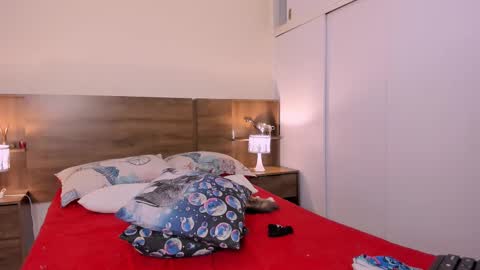 taylor live   online show from 11, 2, 2025