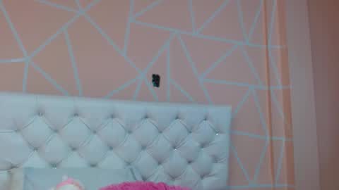 Snapshot of hantonella chatting on 1, 10, 2025 Anto online show from 1, 10, 2025