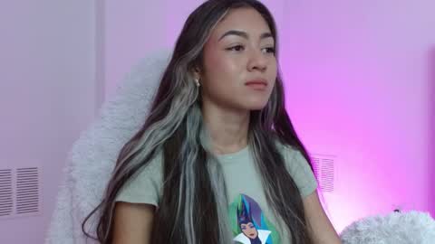 Snapshot of hantonella chatting on 7, 11, 2025 Anto online show from 7, 11, 2025