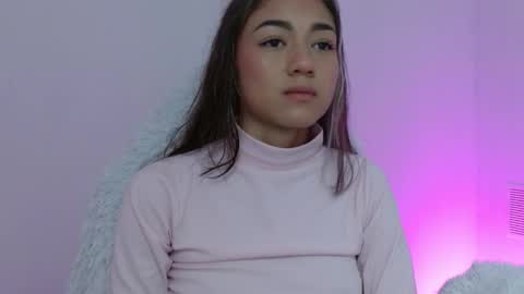 Snapshot of hantonella chatting on 8, 11, 2025 Anto online show from 8, 11, 2025