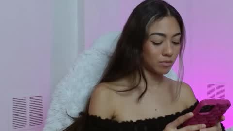 Snapshot of hantonella chatting on 28, 11, 2025 Anto online show from 28, 11, 2025