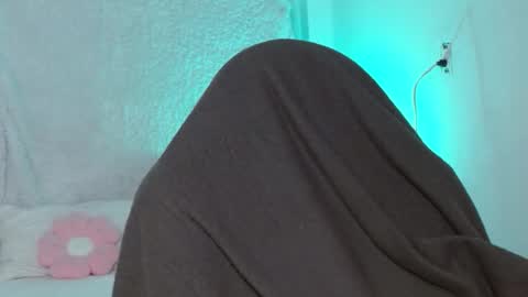 Snapshot of hantonella chatting on 24, 3, 2026 Anto online show from 24, 3, 2026