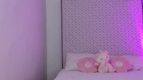 Snapshot of hantonella chatting on 13, 4, 2026 Anto online show from 13, 4, 2026