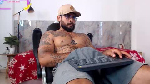 Snapshot of hanz_col chatting on 18, 2, 2026 hanz_col online show from 18, 2, 2026