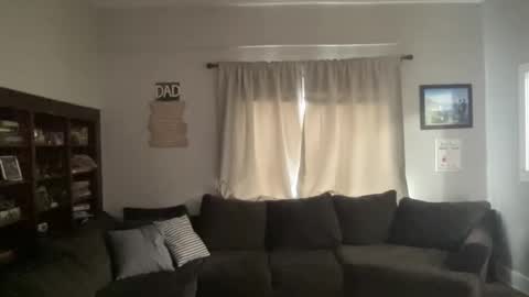 Snapshot of happilymarr1ed chatting on 24, 11, 2025 DadBod online show from 24, 11, 2025