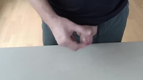 Snapshot of happybugger chatting on 16, 2, 2025 Cum for you online show from 16, 2, 2025