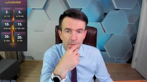 Steve online show from 4, 12, 2025