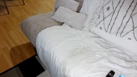 Snapshot of hard_out_here chatting on 21, 12, 2025 Chris online show from 21, 12, 2025