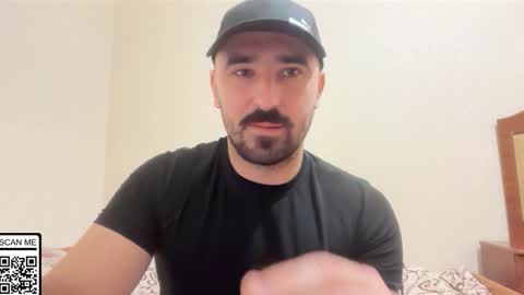 Snapshot of hard_to_obey chatting on 14, 10, 2025 Vadim online show from 14, 10, 2025