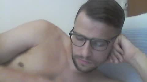 hardboylovemilfmoom online show from 13, 7, 2026
