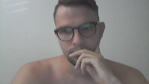 hardboylovemilfmoom online show from 25, 7, 2026